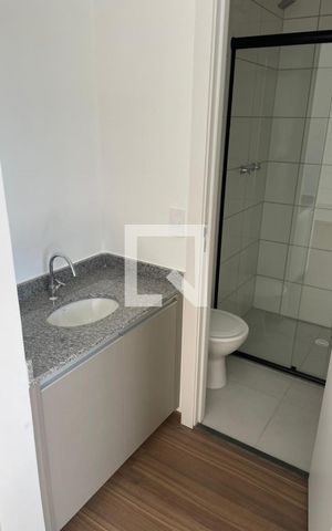 Apartamento para alugar com 32m², 1 quarto e sem vaga Apartamento para alugar com 32m², 1 quarto e sem vagaBanheiro