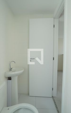 Apartamento à venda com 39m², 2 quartos e sem vagaBanheiro
