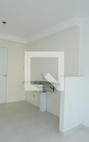 Apartamento à venda com 39m², 2 quartos e sem vagaCozinha e Área de Serviço