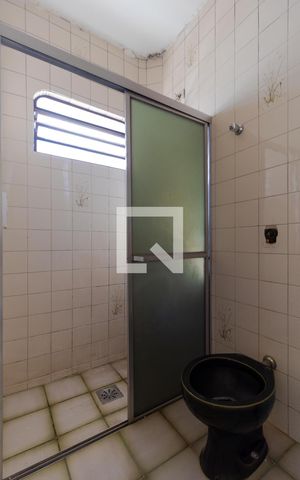 Casa à venda com 140m², 4 quartos e 3 vagas Casa à venda com 140m², 4 quartos e 3 vagasBanheiro da Suíte