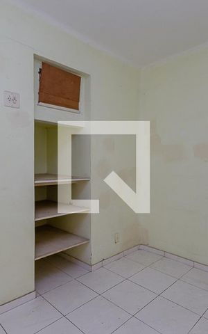 Casa à venda com 350m², 4 quartos e 2 vagas Casa à venda com 350m², 4 quartos e 2 vagasQuarto