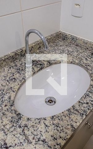 Studio para alugar com 25m², 1 quarto e sem vaga Studio para alugar com 25m², 1 quarto e sem vagaBanheiro
