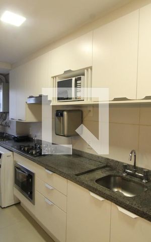 Apartamento à venda com 68m², 2 quartos e 1 vagaCozinha e Área de Serviço