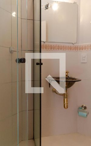 Apartamento à venda com 50m², 2 quartos e 1 vaga Apartamento à venda com 50m², 2 quartos e 1 vagaBanheiro