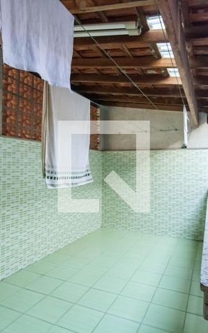 Casa à venda com 124m², 3 quartos e 2 vagas Casa à venda com 124m², 3 quartos e 2 vagasÁrea de Serviço