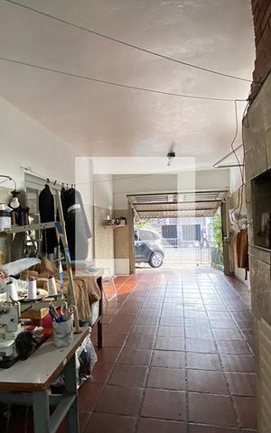 Casa à venda com 210m², 6 quartos e 2 vagasÁrea de Serviço