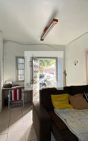 Casa à venda com 210m², 6 quartos e 2 vagasSala
