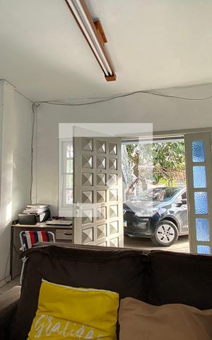 Casa à venda com 210m², 6 quartos e 2 vagasSala