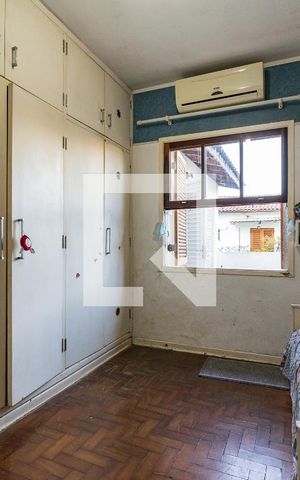 Casa à venda com 205m², 4 quartos e 2 vagas Casa à venda com 205m², 4 quartos e 2 vagasQuarto 2