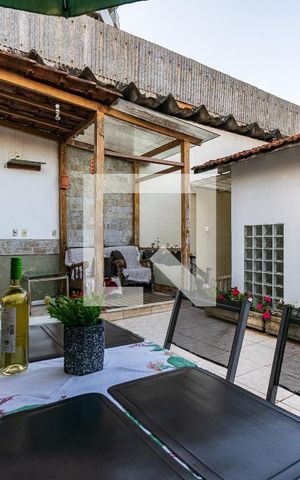 Casa à venda com 205m², 4 quartos e 2 vagas Casa à venda com 205m², 4 quartos e 2 vagasChurrasqueira