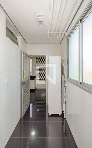 Apartamento para alugar com 150m², 3 quartos e 4 vagas Apartamento para alugar com 150m², 3 quartos e 4 vagasÁrea de Serviço