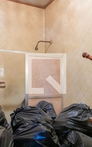 Apartamento à venda com 85m², 3 quartos e sem vagaBanheiro