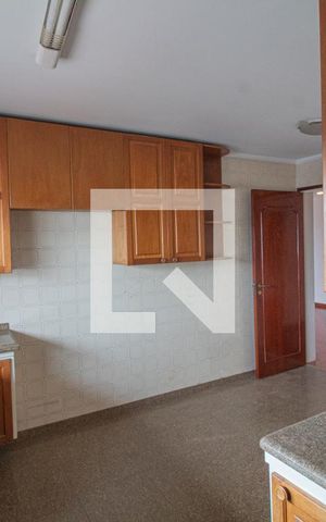 Apartamento para alugar com 160m², 3 quartos e 2 vagas Apartamento para alugar com 160m², 3 quartos e 2 vagasCozinha