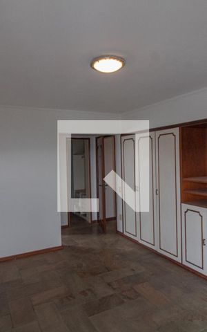 Apartamento para alugar com 160m², 3 quartos e 2 vagas Apartamento para alugar com 160m², 3 quartos e 2 vagasQuarto 2