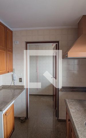 Apartamento para alugar com 160m², 3 quartos e 2 vagas Apartamento para alugar com 160m², 3 quartos e 2 vagasCozinha