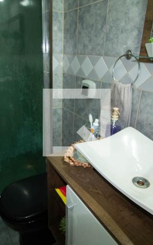 Apartamento para alugar com 67m², 2 quartos e 2 vagas Apartamento para alugar com 67m², 2 quartos e 2 vagasBanheiro