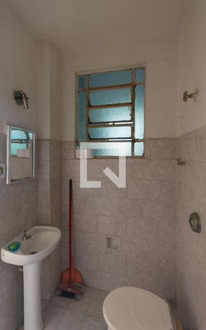 Apartamento para alugar com 52m², 1 quarto e sem vagaBanheiro