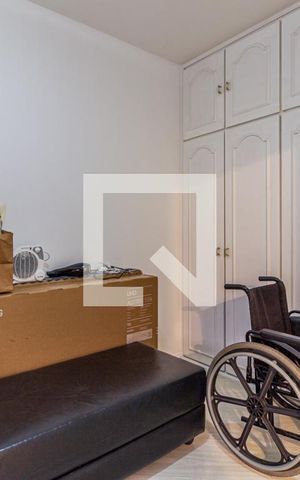 Apartamento à venda com 220m², 4 quartos e 3 vagas Apartamento à venda com 220m², 4 quartos e 3 vagasSuite 1
