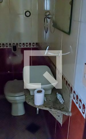 Casa à venda com 1000m², 8 quartos e 7 vagas Casa à venda com 1000m², 8 quartos e 7 vagaslavabo