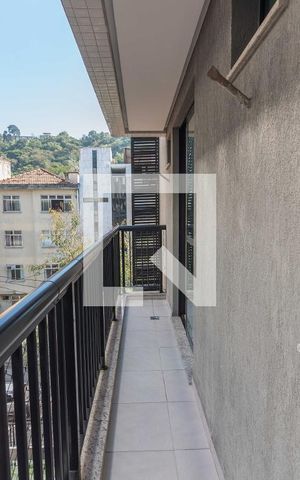 Apartamento à venda com 75m², 2 quartos e 2 vagas Apartamento à venda com 75m², 2 quartos e 2 vagasVaranda da Suíte
