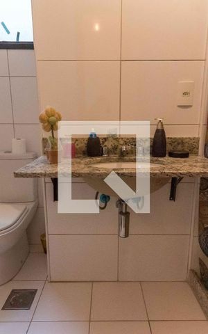 Apartamento à venda com 75m², 2 quartos e 2 vagas Apartamento à venda com 75m², 2 quartos e 2 vagasBanheiro social