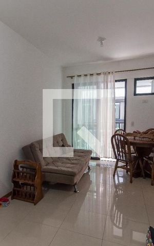 Apartamento à venda com 75m², 2 quartos e 2 vagas Apartamento à venda com 75m², 2 quartos e 2 vagasSala