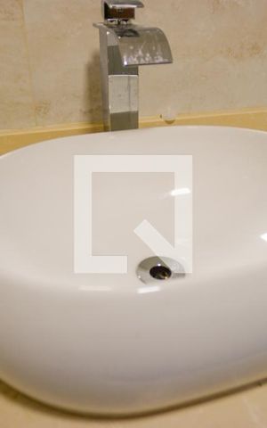 Apartamento para alugar com 112m², 3 quartos e 2 vagas Apartamento para alugar com 112m², 3 quartos e 2 vagasBanheira da Suíte 1