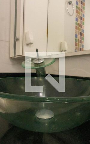 Apartamento à venda com 62m², 3 quartos e 1 vaga Apartamento à venda com 62m², 3 quartos e 1 vagaBanheiro Social