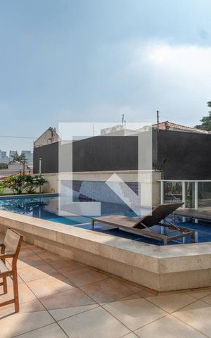 Studio para alugar com 38m², 1 quarto e 1 vaga Studio para alugar com 38m², 1 quarto e 1 vagaPiscina