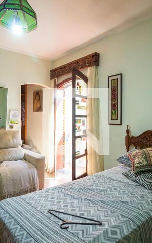 Casa à venda com 450m², 3 quartos e 10 vagas Casa à venda com 450m², 3 quartos e 10 vagasSuíte 3