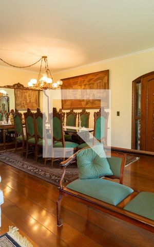 Casa à venda com 450m², 3 quartos e 10 vagas Casa à venda com 450m², 3 quartos e 10 vagasSala