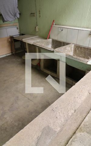 Casa para alugar com 25m², 1 quarto e sem vagaÁrea de Serviço
