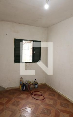 Casa para alugar com 25m², 1 quarto e sem vagaQuarto