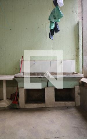 Casa para alugar com 25m², 1 quarto e sem vagaÁrea de Serviço