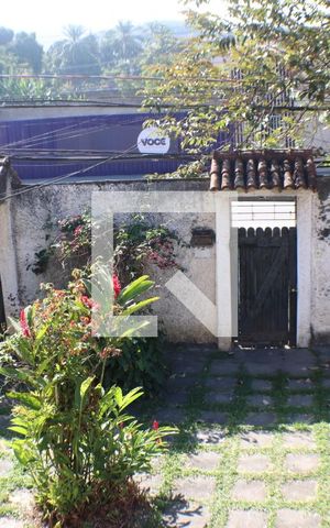 Casa à venda com 300m², 4 quartos e 4 vagasQuarto 3 - Suíte