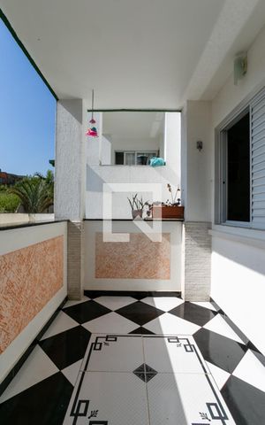 Apartamento para alugar com 62m², 2 quartos e 1 vaga Apartamento para alugar com 62m², 2 quartos e 1 vagaVaranda