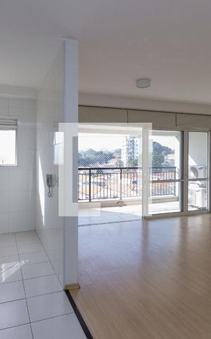 Apartamento à venda com 81m², 2 quartos e 1 vaga Apartamento à venda com 81m², 2 quartos e 1 vagaSala