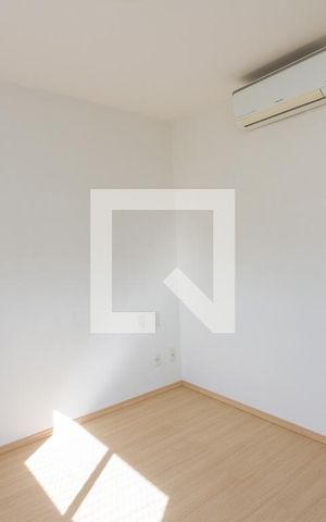 Apartamento à venda com 81m², 2 quartos e 1 vaga Apartamento à venda com 81m², 2 quartos e 1 vagaSuíte