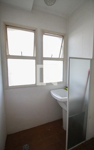 Apartamento à venda com 42m², 1 quarto e 1 vagaarea de serviço