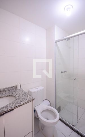 Apartamento para alugar com 55m², 2 quartos e 1 vaga Apartamento para alugar com 55m², 2 quartos e 1 vagaBanheiro