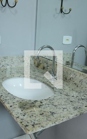 Apartamento para alugar com 55m², 2 quartos e 1 vagaBanheiro