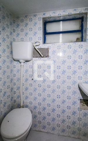 Casa à venda com 200m², 4 quartos e 4 vagasBanheiro de serviço