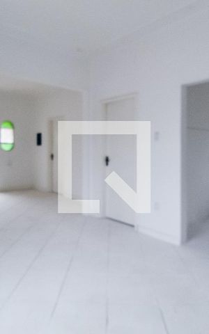 Casa à venda com 200m², 4 quartos e 4 vagasSala