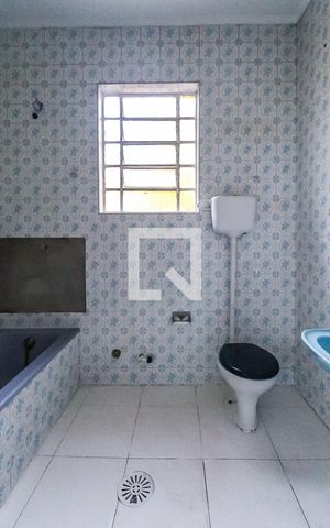 Casa à venda com 200m², 4 quartos e 4 vagasBanheiro
