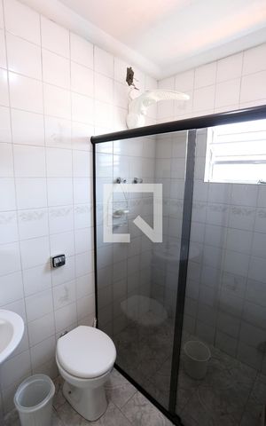 Casa à venda com 190m², 3 quartos e 4 vagasBanheiro da Suíte 1