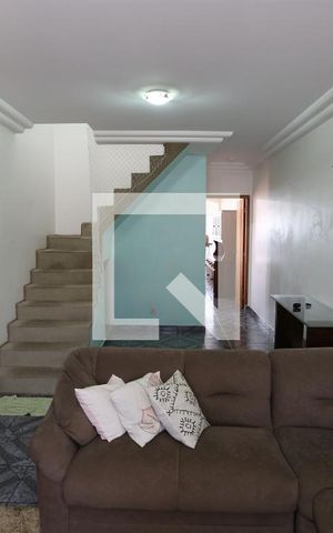 Casa à venda com 190m², 3 quartos e 4 vagasSala