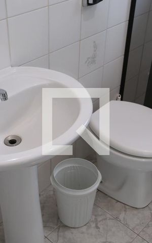 Casa à venda com 190m², 3 quartos e 4 vagasBanheiro da Suíte 1