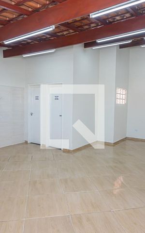 Apartamento à venda com 41m², 2 quartos e 2 vagas Apartamento à venda com 41m², 2 quartos e 2 vagasSalão de festas e churrasqueira