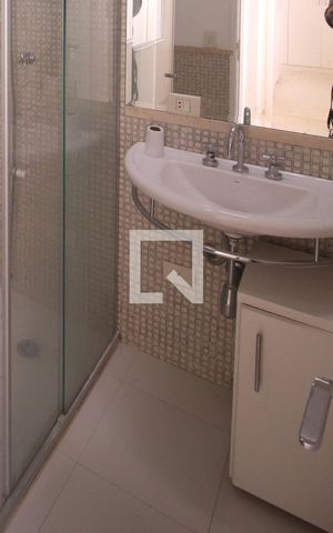 Casa à venda com 300m², 4 quartos e 4 vagasBanheiro