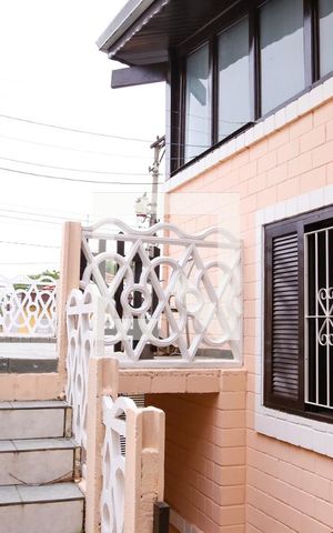 Casa à venda com 205m², 4 quartos e 2 vagas Casa à venda com 205m², 4 quartos e 2 vagasQuintal